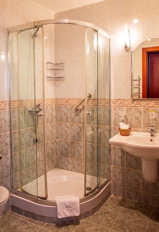 Atyrau Dastan Hotel Екстериор снимка